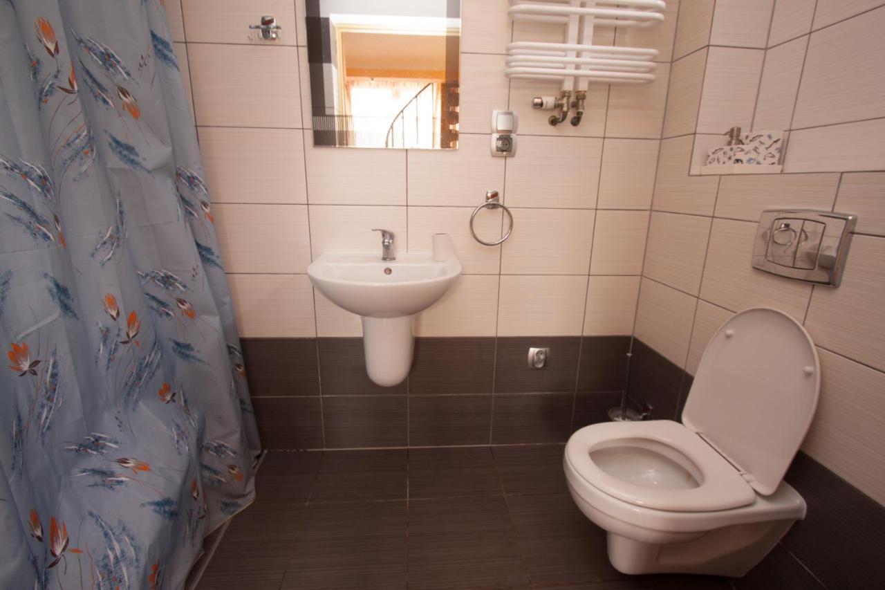 Dom Wczasowy Alka Dziwnow Bagian luar foto