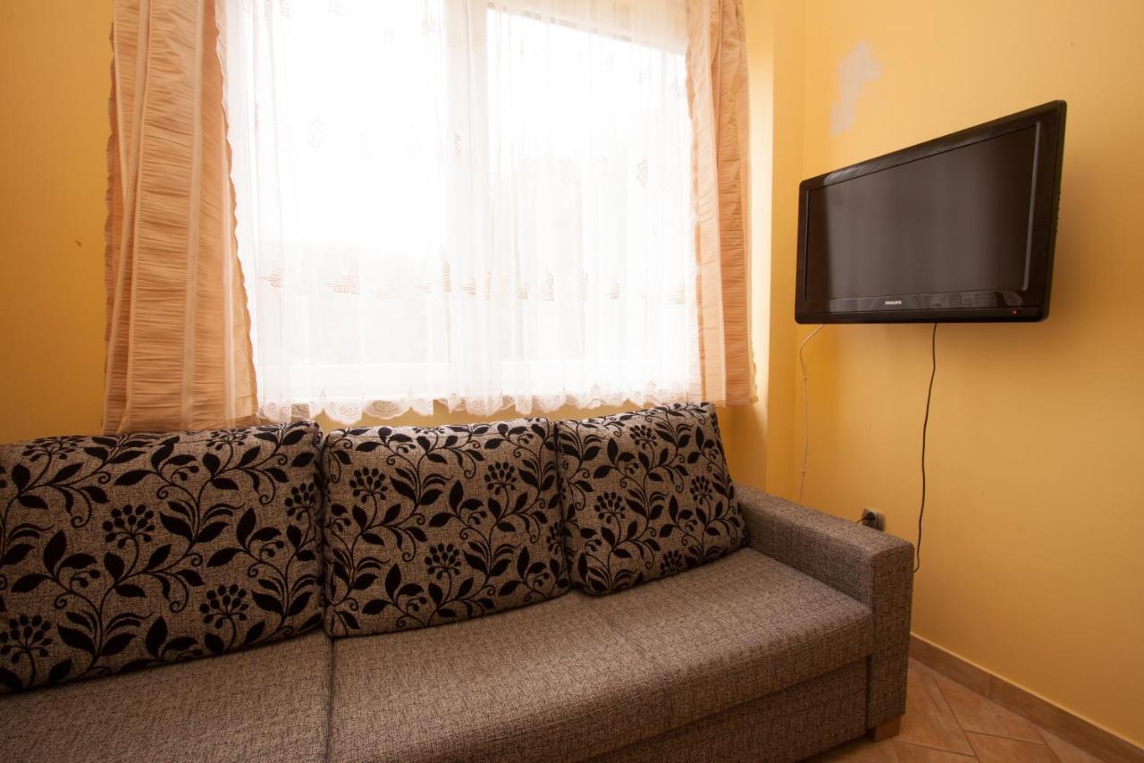 Dom Wczasowy Alka Dziwnow Bagian luar foto